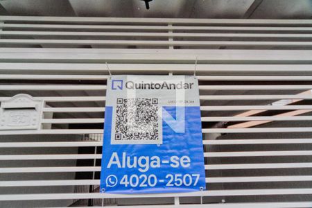 Casa para alugar com 116m², 2 quartos e 2 vagas Casa para alugar com 116m², 2 quartos e 2 vagasFachada