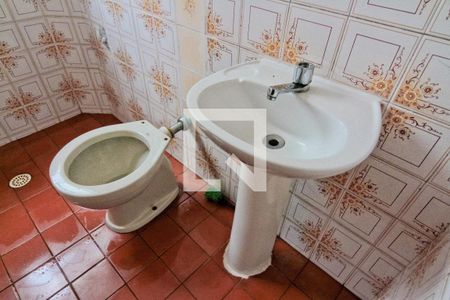 Casa para alugar com 116m², 2 quartos e 2 vagas Casa para alugar com 116m², 2 quartos e 2 vagasBanheiro 2