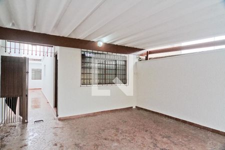 Casa para alugar com 116m², 2 quartos e 2 vagas Casa para alugar com 116m², 2 quartos e 2 vagasGaragem