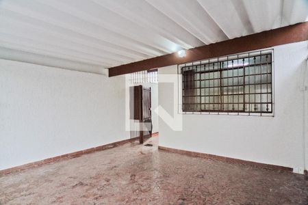 Casa para alugar com 116m², 2 quartos e 2 vagas Casa para alugar com 116m², 2 quartos e 2 vagasGaragem