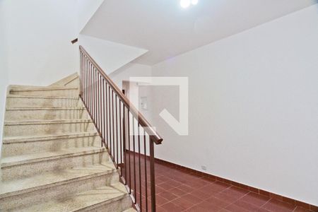 Casa para alugar com 116m², 2 quartos e 2 vagas Casa para alugar com 116m², 2 quartos e 2 vagasSala