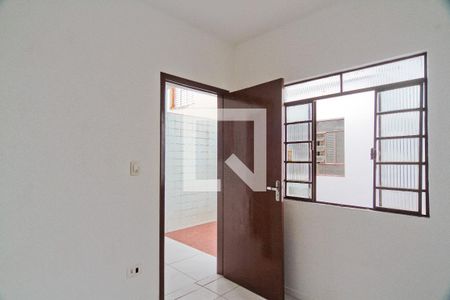 Casa para alugar com 116m², 2 quartos e 2 vagas Casa para alugar com 116m², 2 quartos e 2 vagasQuarto de Serviço
