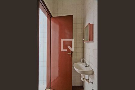 Casa para alugar com 116m², 2 quartos e 2 vagas Casa para alugar com 116m², 2 quartos e 2 vagasBanheiro de Serviço