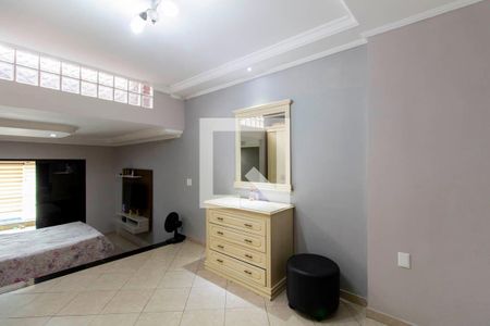 Casa à venda com 220m², 2 quartos e 2 vagasSuíte 