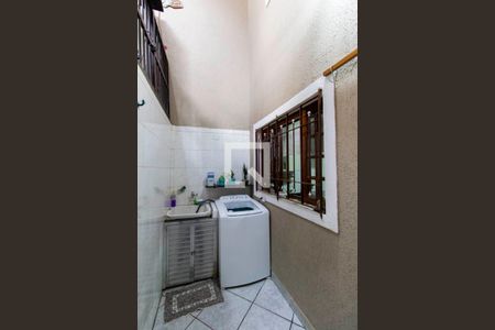 Casa à venda com 220m², 2 quartos e 2 vagasÁrea de Serviço