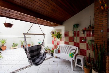 Casa à venda com 220m², 2 quartos e 2 vagasÁrea Externa 