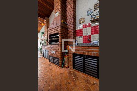 Casa à venda com 220m², 2 quartos e 2 vagasÁrea Externa  Churrasqueira