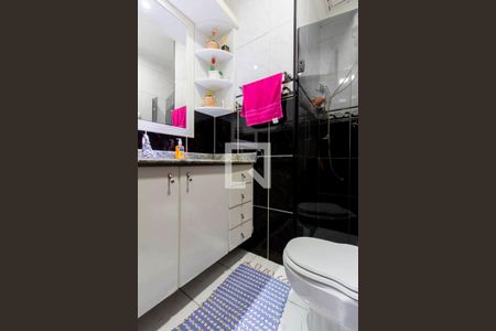 Casa à venda com 220m², 2 quartos e 2 vagasBanheiro