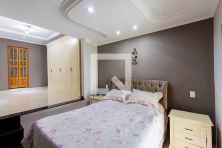 Casa à venda com 220m², 2 quartos e 2 vagasSuíte 