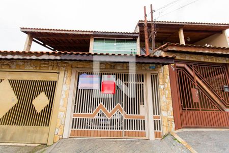 Casa à venda com 220m², 2 quartos e 2 vagasFachada 