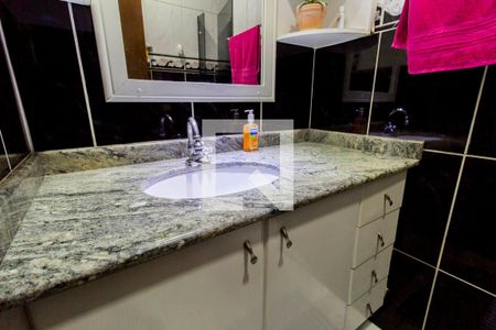 Casa à venda com 220m², 2 quartos e 2 vagasBanheiro