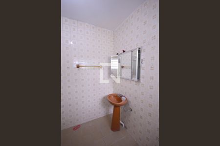 Casa à venda com 192m², 3 quartos e 5 vagas Casa à venda com 192m², 3 quartos e 5 vagasBanheiro Social 2