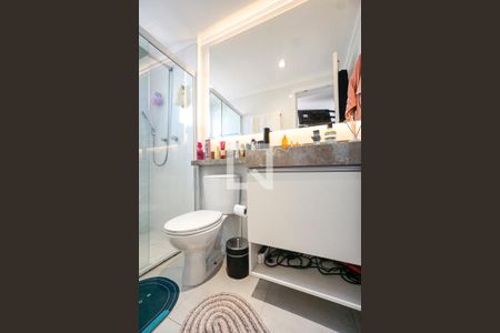 Apartamento à venda com 52m², 2 quartos e 1 vagaBanheiro da suíte