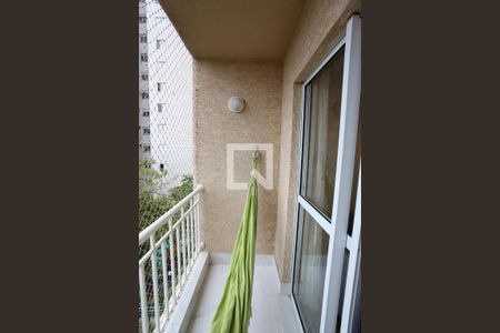 Sacada de apartamento à venda com 3 quartos, 59m² em Vila Talarico, São Paulo