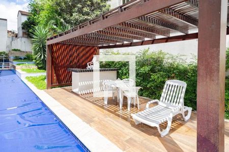 Apartamento à venda com 125m², 3 quartos e 2 vagas Apartamento à venda com 125m², 3 quartos e 2 vagasÁrea comum - Piscina