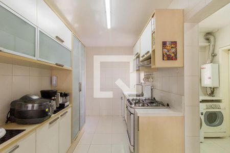 Apartamento à venda com 125m², 3 quartos e 2 vagas Apartamento à venda com 125m², 3 quartos e 2 vagasCozinha
