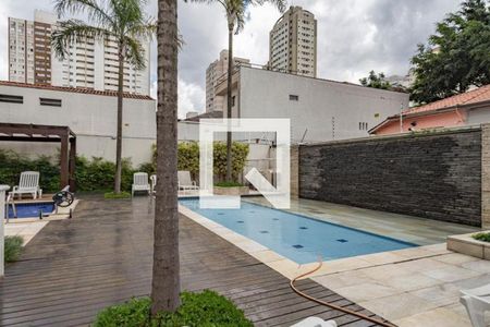 Apartamento à venda com 125m², 3 quartos e 2 vagas Apartamento à venda com 125m², 3 quartos e 2 vagasÁrea comum - Piscina