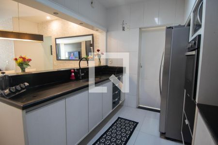 Apartamento à venda com 118m², 3 quartos e sem vagaCozinha