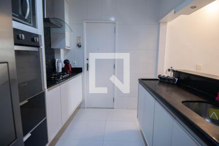 Apartamento à venda com 118m², 3 quartos e sem vagaCozinha