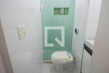 Apartamento à venda com 118m², 3 quartos e sem vagaBanheiro da Suíte