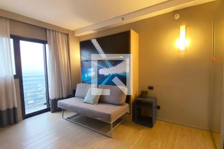 Sala/Quarto de kitnet/studio à venda com 1 quarto, 28m² em Alphaville Industrial, Barueri