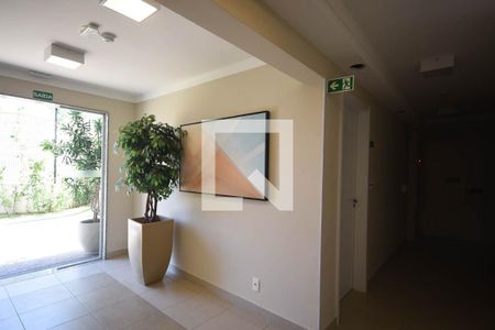 Apartamento para alugar com 41m², 2 quartos e sem vagaHall social