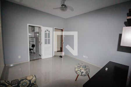 Sala de apartamento para alugar com 2 quartos, 77m² em Jardim Vinte E Cinco de Agosto, Duque de Caxias