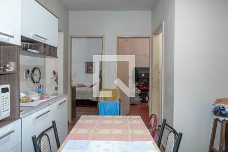 Casa à venda com 900m², 2 quartos e 8 vagas Casa à venda com 900m², 2 quartos e 8 vagasCozinha