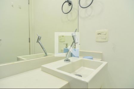 Apartamento para alugar com 69m², 3 quartos e 2 vagasBanheiro da Suíte 1