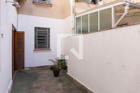 Apartamento à venda com 100m², 2 quartos e sem vaga Apartamento à venda com 100m², 2 quartos e sem vagaVaranda da Sala