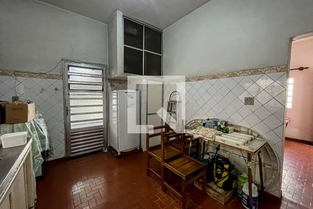 Casa à venda com 300m², 5 quartos e 2 vagas Casa à venda com 300m², 5 quartos e 2 vagasCozinha 2