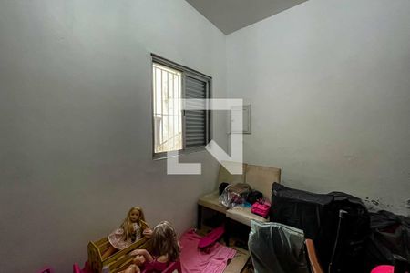 Casa à venda com 300m², 5 quartos e 2 vagas Casa à venda com 300m², 5 quartos e 2 vagasQuarto 4