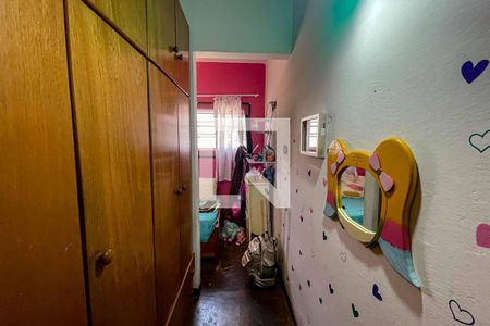 Casa à venda com 300m², 5 quartos e 2 vagas Casa à venda com 300m², 5 quartos e 2 vagasQuarto 3