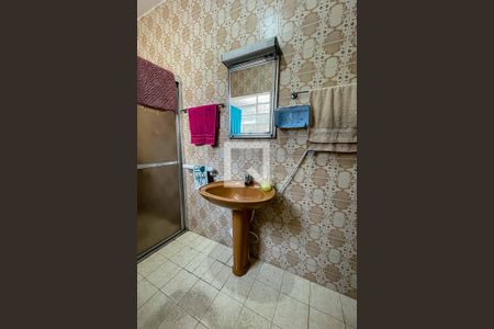 Casa à venda com 300m², 5 quartos e 2 vagas Casa à venda com 300m², 5 quartos e 2 vagasBanheiro 2