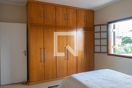 Casa à venda com 500m², 3 quartos e 3 vagas Casa à venda com 500m², 3 quartos e 3 vagasQuarto 3