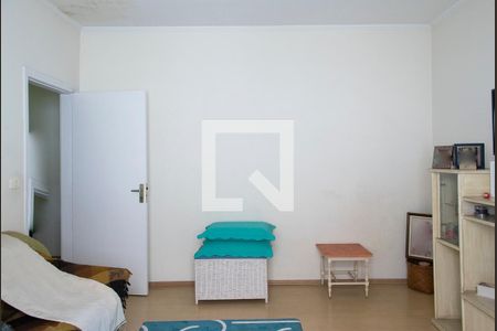 Casa à venda com 500m², 3 quartos e 3 vagas Casa à venda com 500m², 3 quartos e 3 vagasQuarto 2