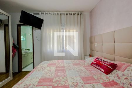 Casa à venda com 240m², 3 quartos e 3 vagasQuarto 3 - Suíte