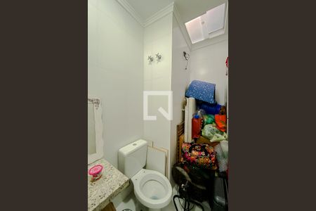 Casa à venda com 240m², 3 quartos e 3 vagasBanheiro da Suíte 2