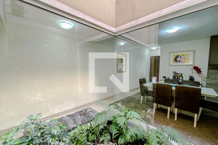 Casa à venda com 240m², 3 quartos e 3 vagasJardim de Inverno