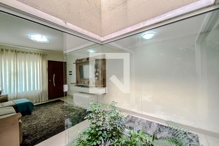 Casa à venda com 240m², 3 quartos e 3 vagasJardim de Inverno