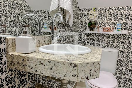 Casa à venda com 240m², 3 quartos e 3 vagasLavabo