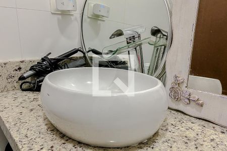 Casa à venda com 240m², 3 quartos e 3 vagasBanheiro da Suíte 2