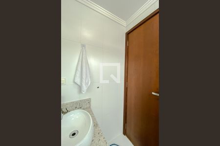 Casa à venda com 240m², 3 quartos e 3 vagasBanheiro da Suíte 1