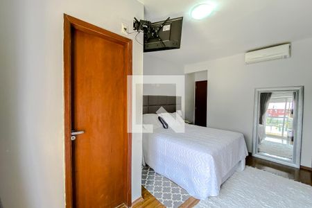 Casa à venda com 240m², 3 quartos e 3 vagasQuarto 1 - Suíte