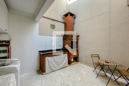 Casa à venda com 240m², 3 quartos e 3 vagasChurrasqueira e Área de serviço
