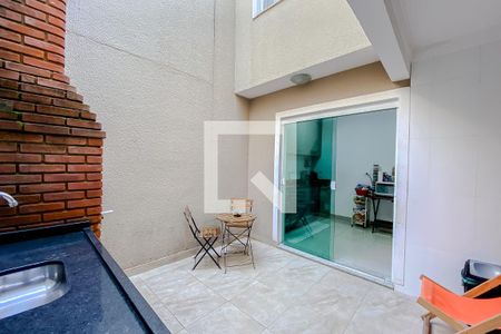 Casa à venda com 240m², 3 quartos e 3 vagasChurrasqueira e Área de serviço