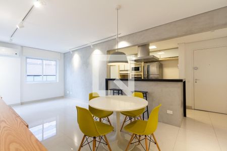 Apartamento à venda com 90m², 2 quartos e 1 vaga Apartamento à venda com 90m², 2 quartos e 1 vagaSala