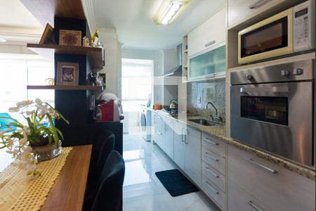 Apartamento à venda com 180m², 3 quartos e 2 vagasCozinha e Área de Serviço