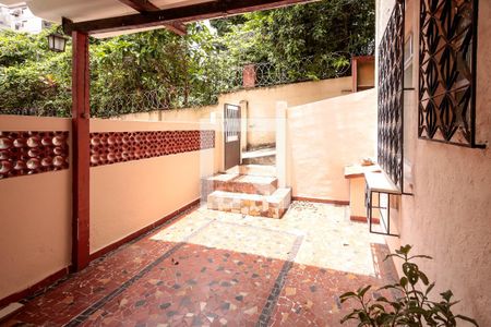 Apartamento à venda com 50m², 1 quarto e sem vagaQuintal