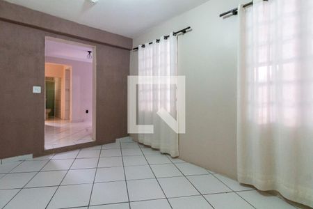 Sala de casa à venda com 3 quartos, 201m² em Parque Guarani, São Paulo